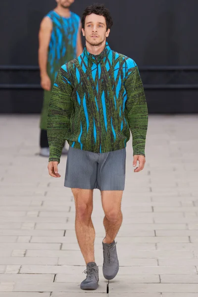 Look 31